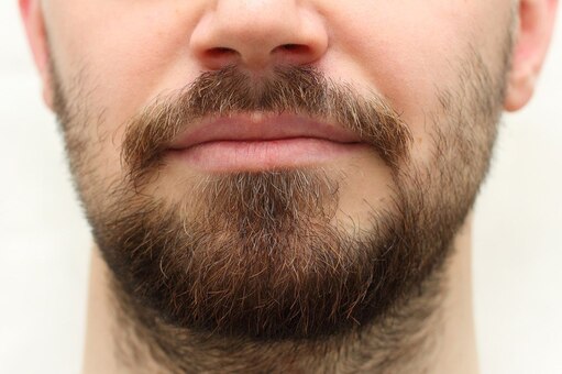 Усы сросшиеся с бородой