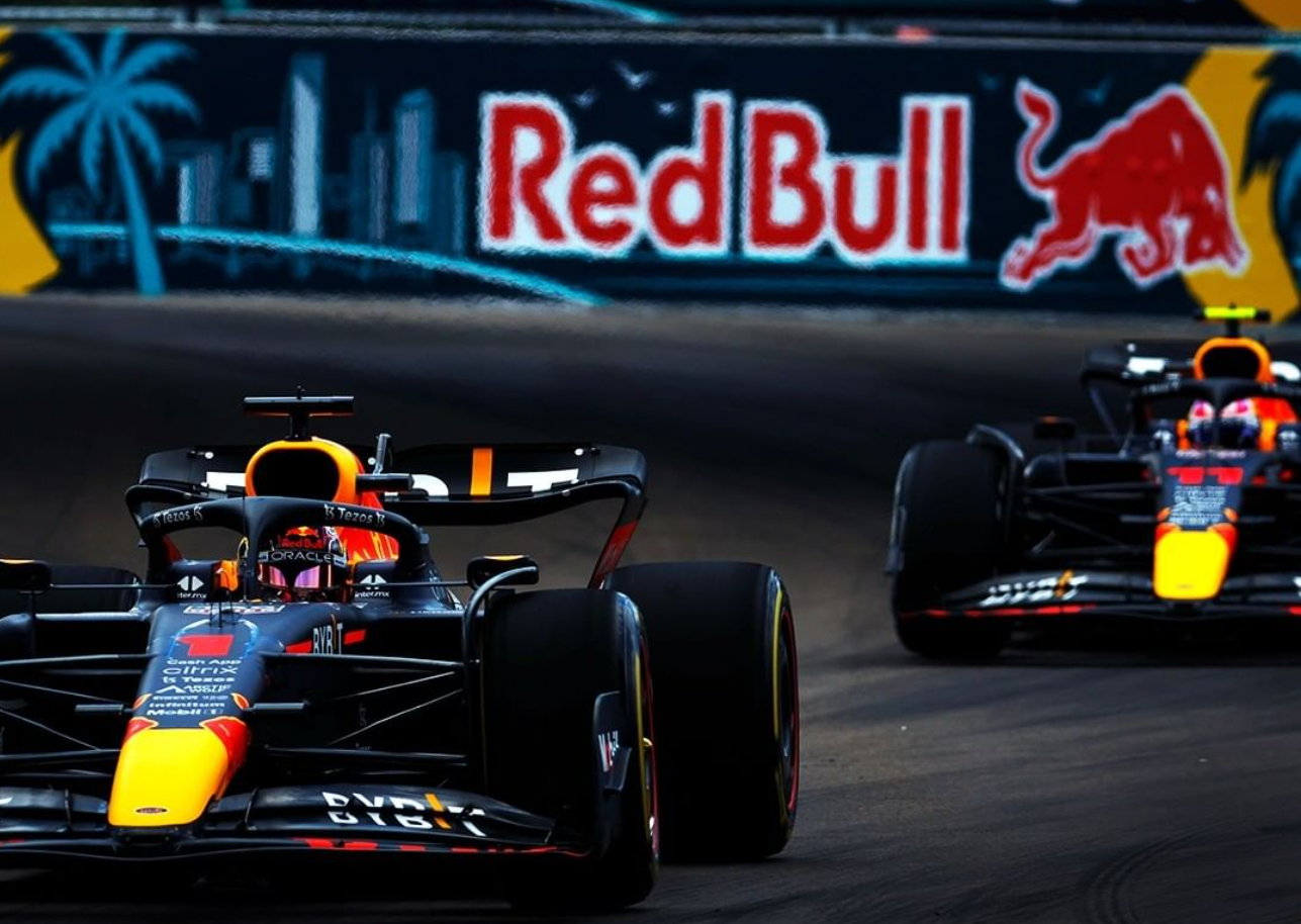How to drive like Max Verstappen image 14