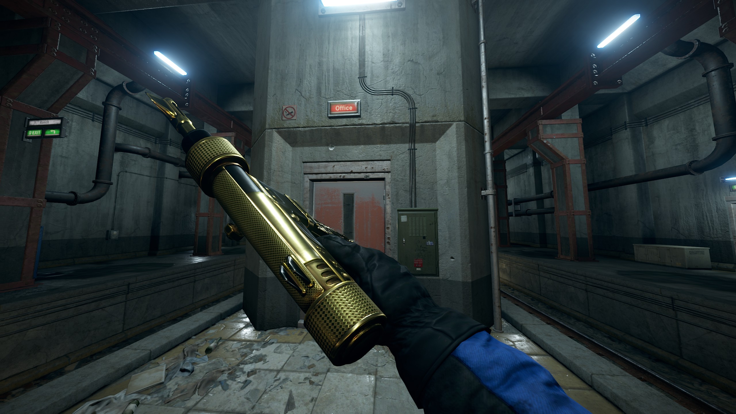 Black Gold SMG thumbnail 11