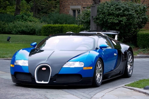 Как выглядит машина bugatti Как выглядит машина bugatti