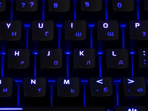 Отключить подсветку клавиатуры на ноутбуке asus. AOC gk500. Клавиатура AOC gk500 Blue. Кнопка подсветки клавиатуры ноутбука y560. Клавиатура с подсветкой на виндовс 10.