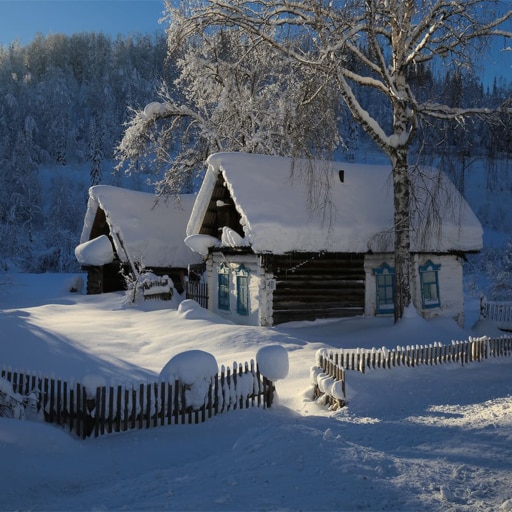 Фото зимнего домика в деревне Фото зимнего домика в деревне