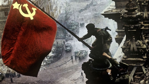 Рейхстаг фото с флагом 1945 Рейхстаг фото с флагом 1945