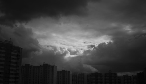 Половина фото серая Половина фото серая