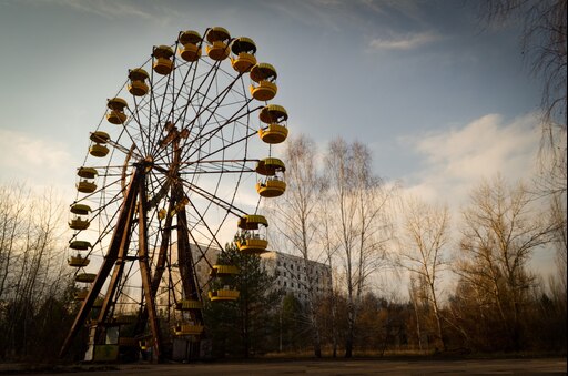 Чернобыль рутуб. Колесо обозрения Припять 1986. Припять зона отчуждения. Чернобыль зона отчуждения колесо обозрения. Чернобыль зона отчуждения Припять.