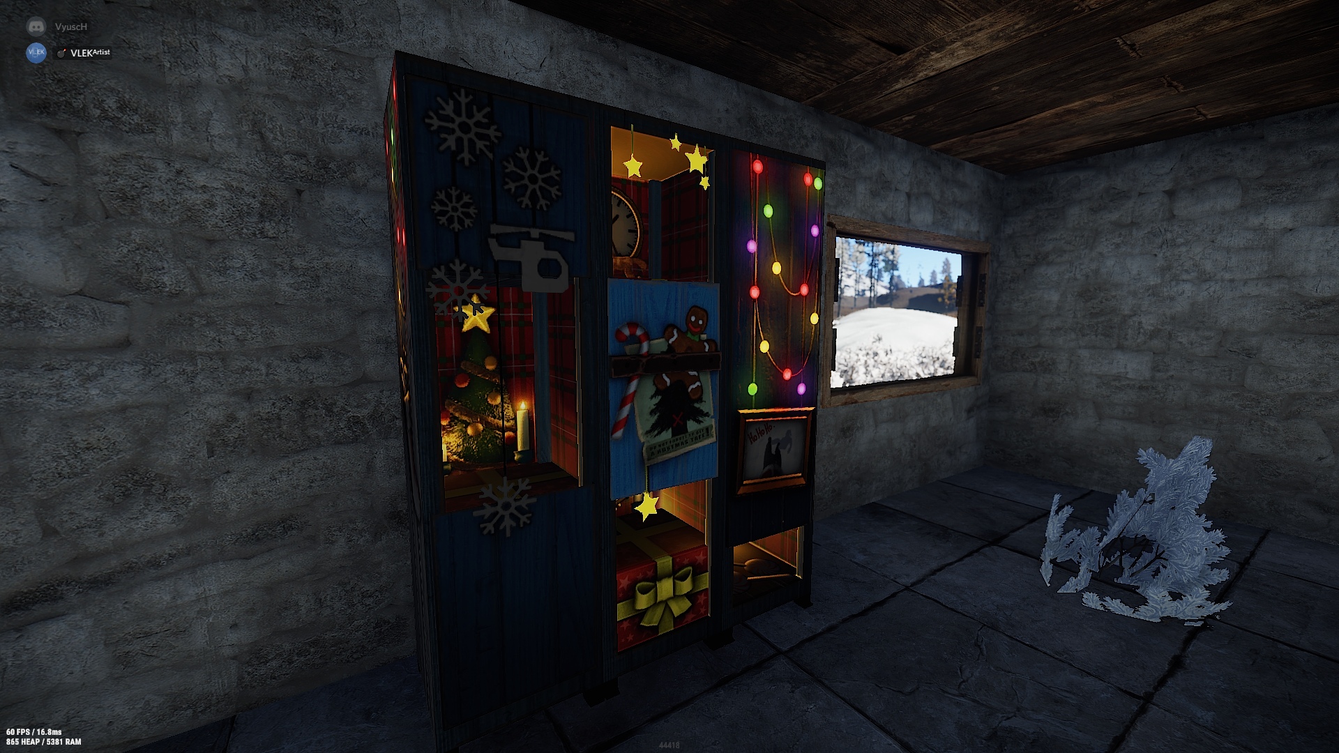 Christmas Locker thumbnail 8