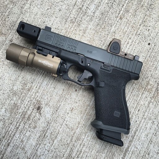 The Roland Special Glock 19 - Guns and Ammo