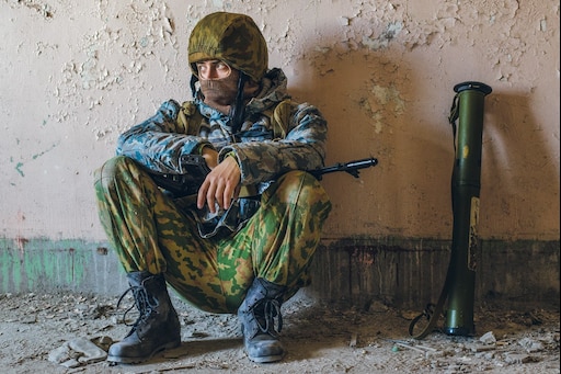 Аудиокнига бывший снайпер омона спасение ссср. Шлем ССШ 94 В Чеченской войне. Форма солдат Чеченской войны. Снаряжение первой Чеченской войны.