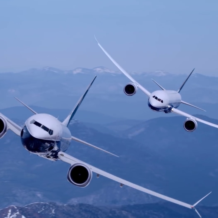 Boeing 787 and 737 Flying together