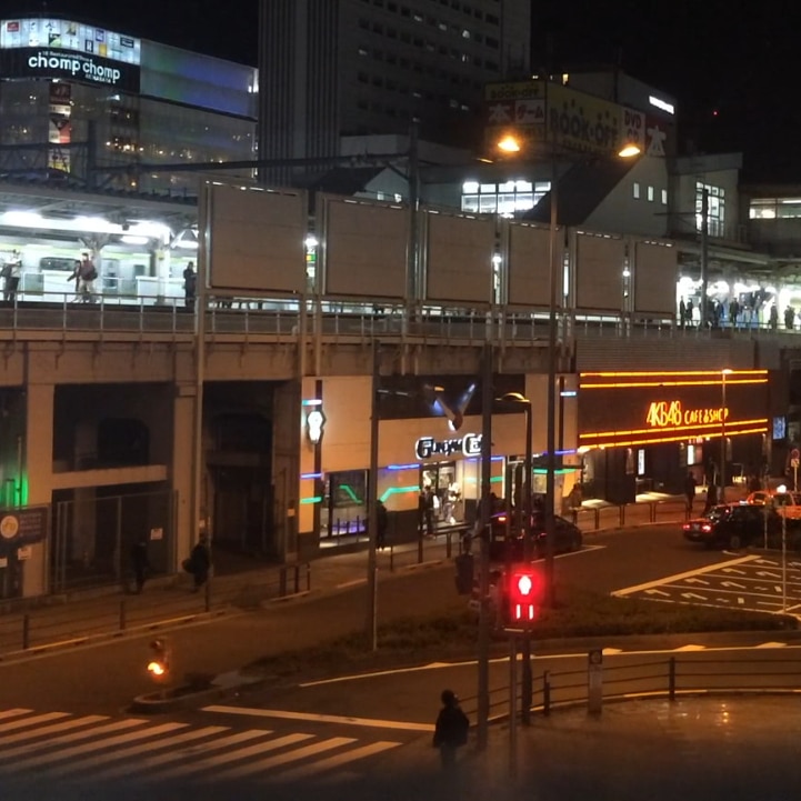 秋葉原駅前