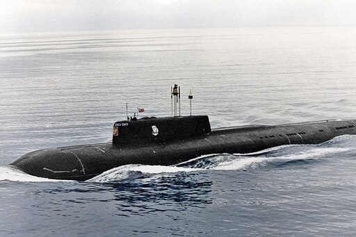 Торпеды курска. Подводная лодка к-141 «Курск». Курск 141 атомная подводная лодка. АПЛ Курск 2000. К-141 «Курск».