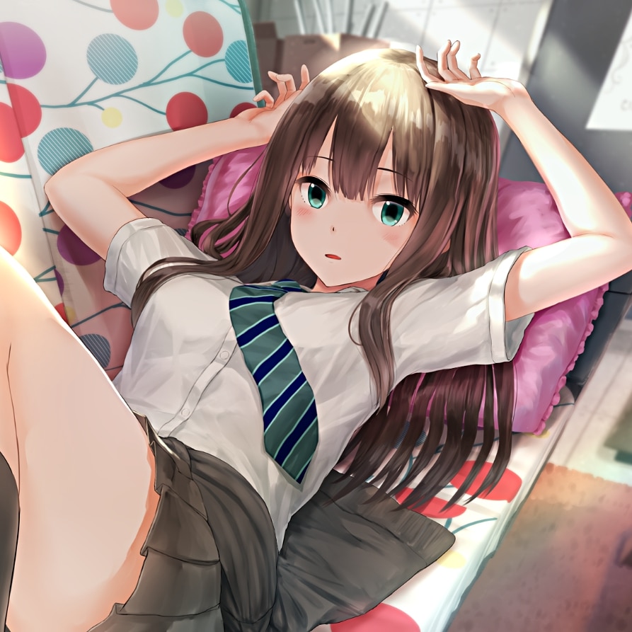 刚睡醒的萌妹子（改）-A newly awakened cute girlfriend？